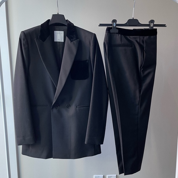 ❌❎SOLD❌sandro Tuxe blazer in T34 black gently worn. Tuxe pants sold separately. - Picture 2 of 4